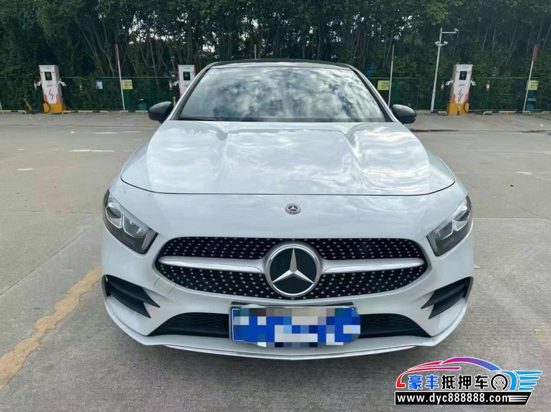 20年奔驰A轿车抵押车出售