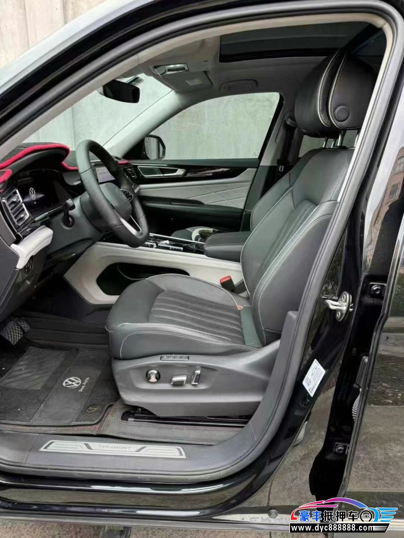 22年大众途昂轿车抵押车出售