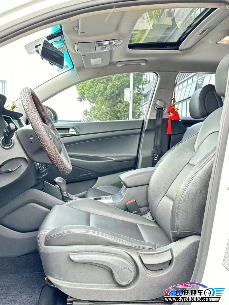 18年现代途胜SUV抵押车出售