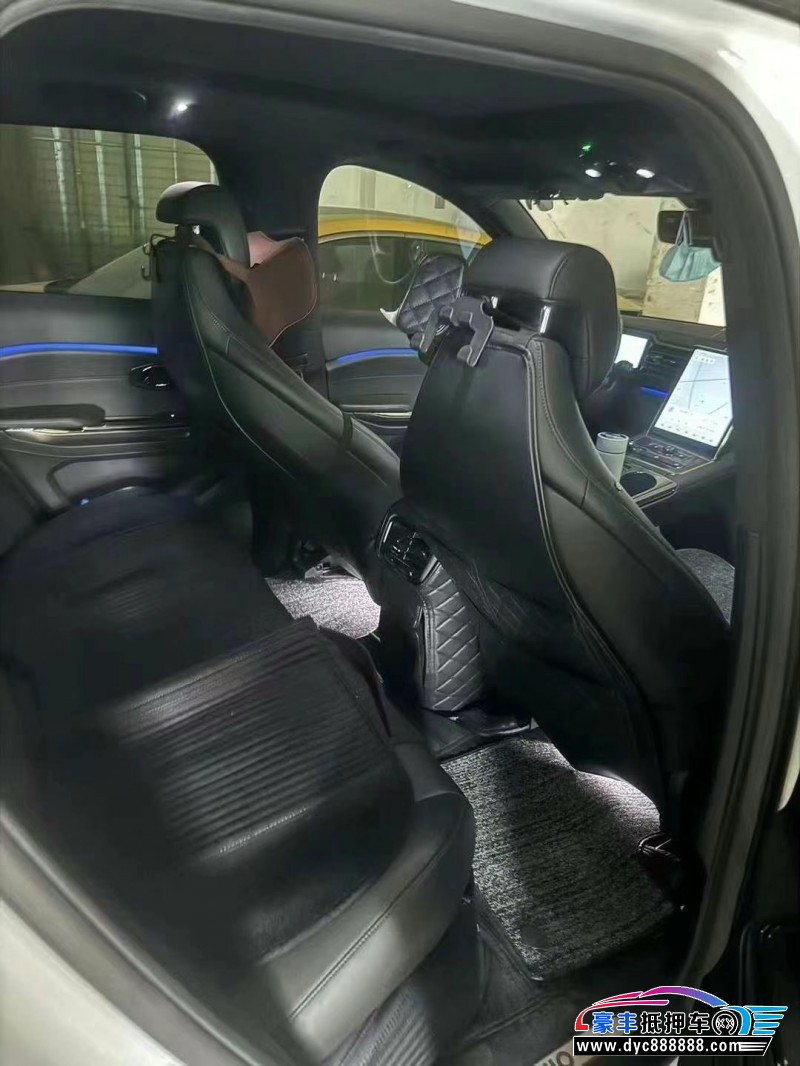 21年蔚来ES6轿车抵押车出售