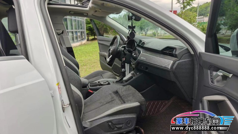 21年奥迪Q3轿车抵押车出售