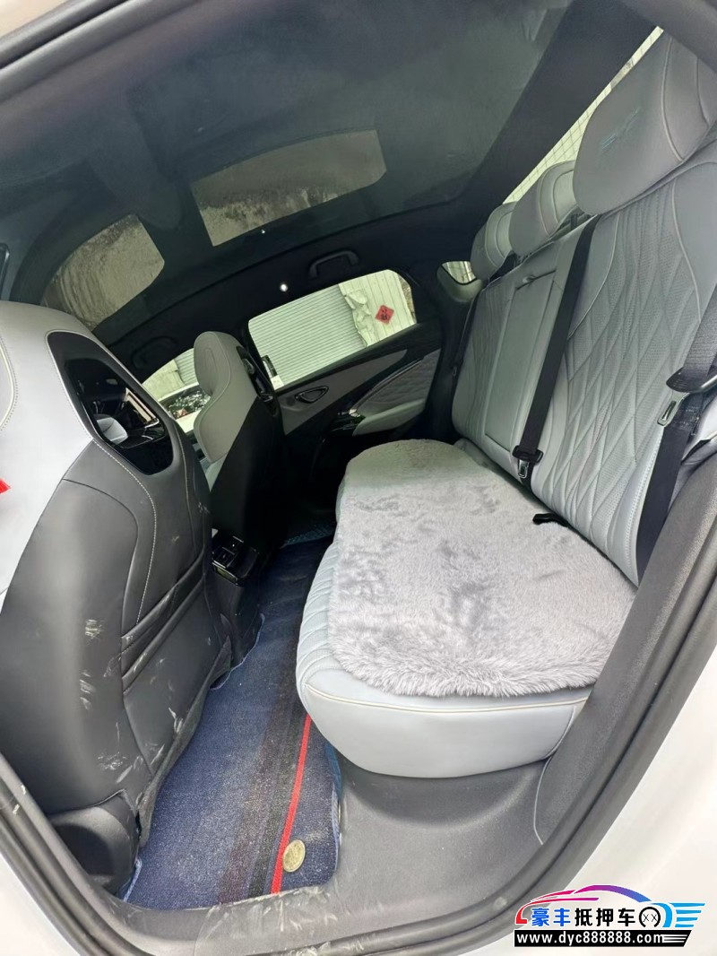 23年比亚迪海豹轿车抵押车出售