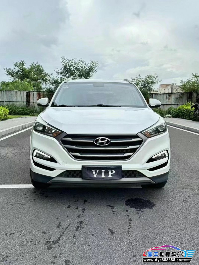 18年现代途胜轿车抵押车出售