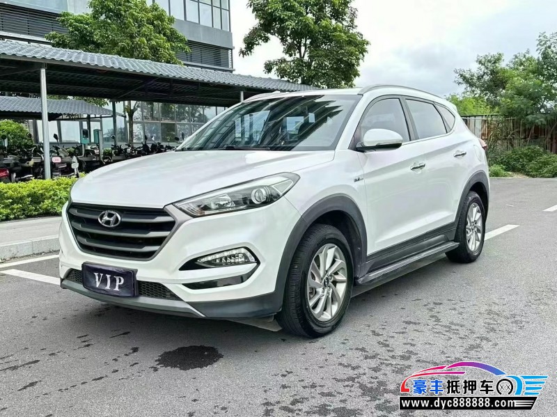 18年现代途胜轿车抵押车出售