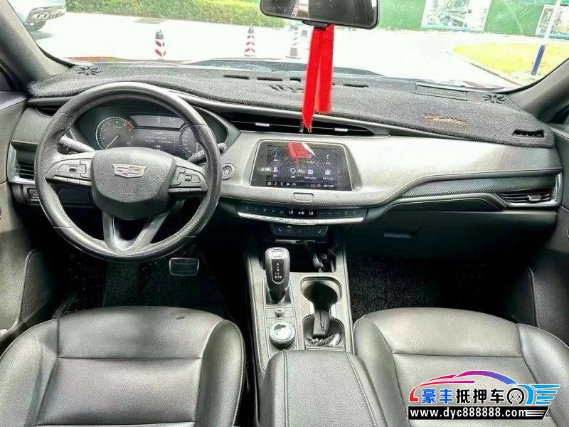 19年凯迪拉克XT4轿车抵押车出售