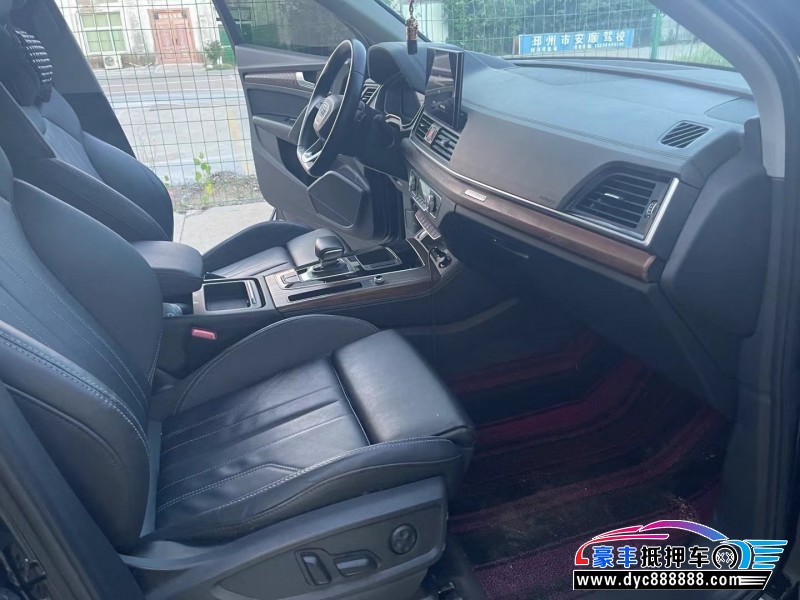 22年奥迪Q5轿车抵押车出售