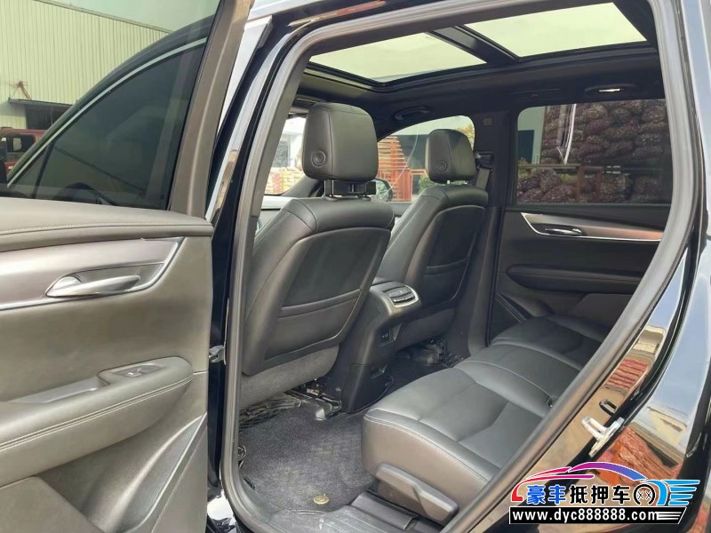 21年凯迪拉克xt6轿车抵押车出售