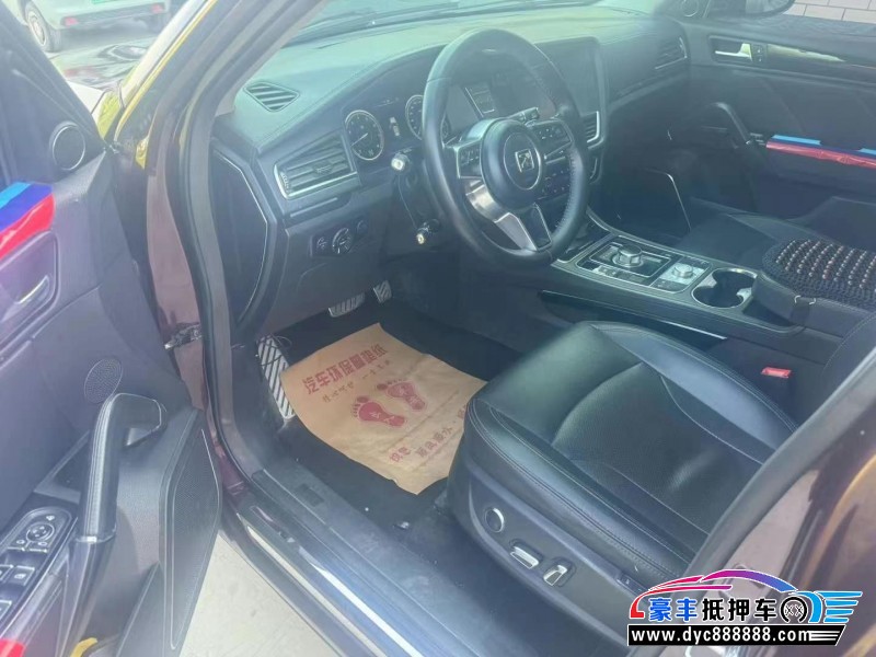 18年众泰T600轿车抵押车出售