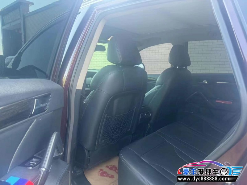 18年众泰T600轿车抵押车出售