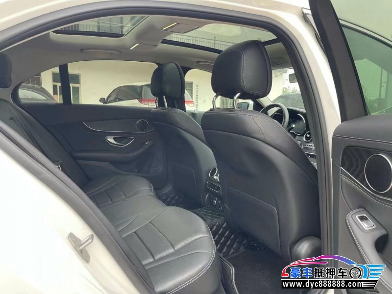 20年奔驰C轿车抵押车出售