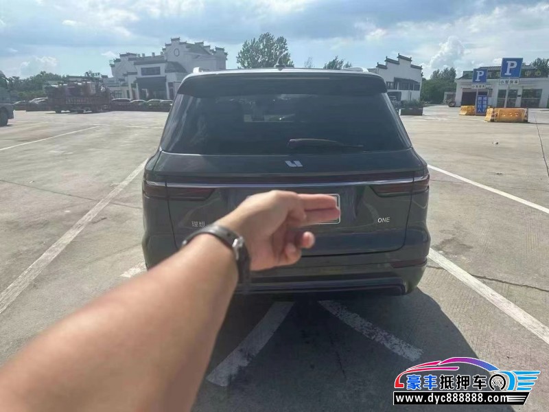 21年理想ONE轿车抵押车出售