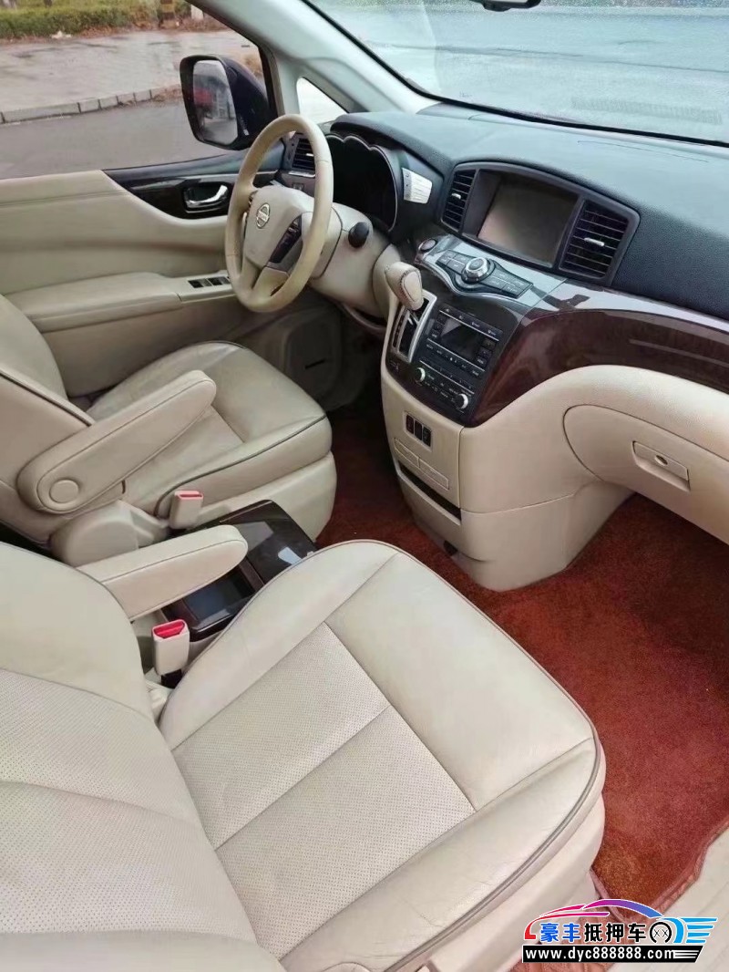 15年日产贵士轿车抵押车出售