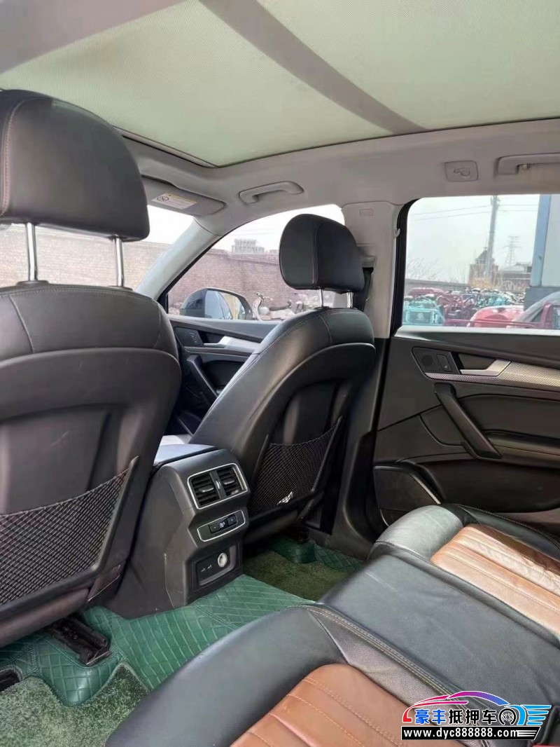 21年奥迪Q5轿车抵押车出售