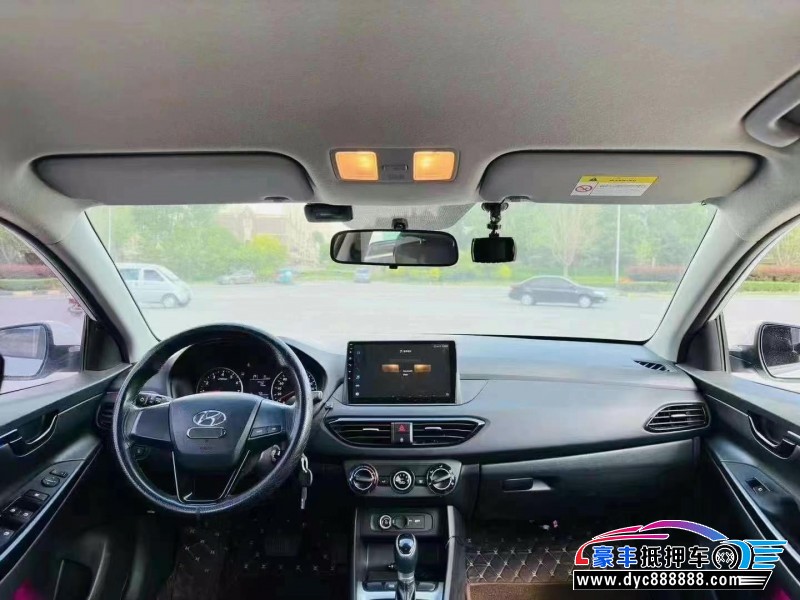 21年现代悦动轿车抵押车出售