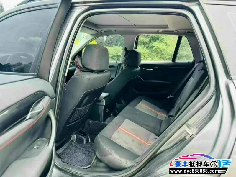 13年宝马X1轿车抵押车出售