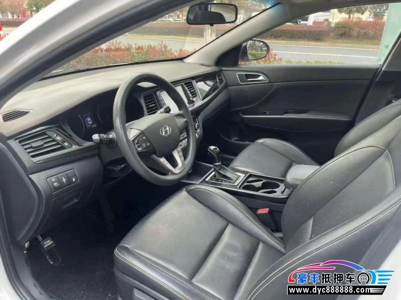 17年现代名图轿车抵押车出售