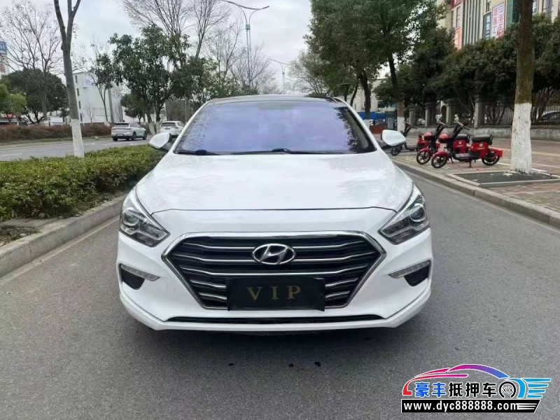 17年现代名图轿车抵押车出售