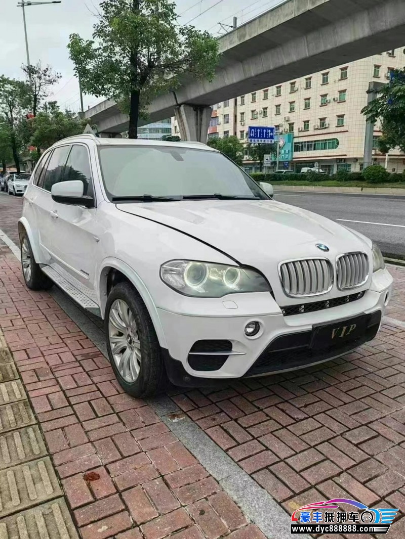 13年宝马X5轿车抵押车出售