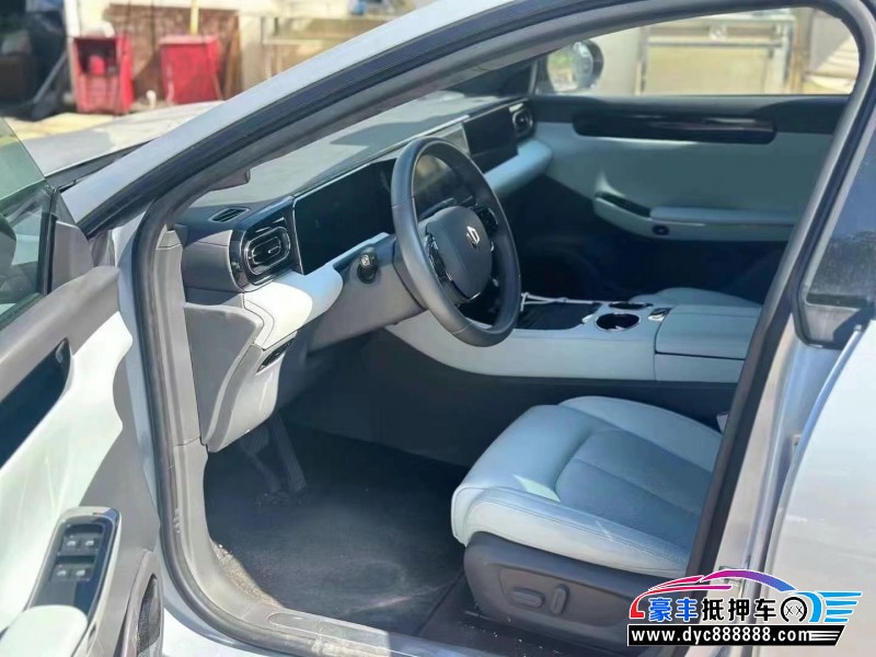 23年零跑c01轿车抵押车出售