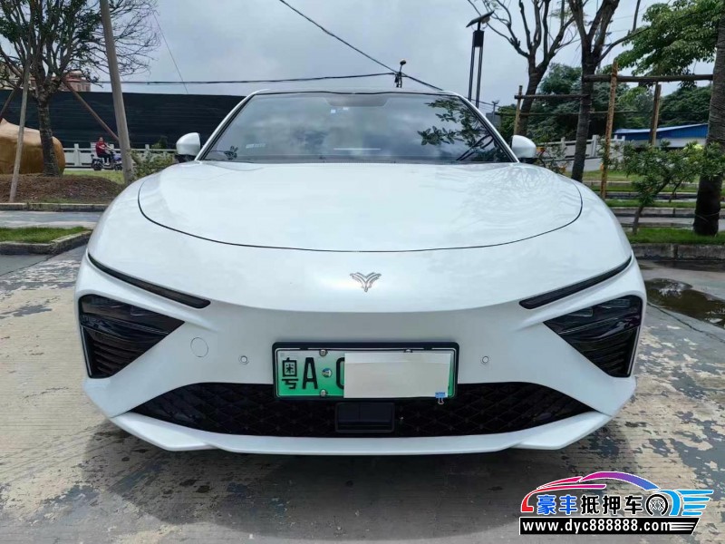 23年哪吒S轿车抵押车出售