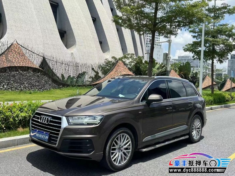 18年奥迪Q7轿车抵押车出售