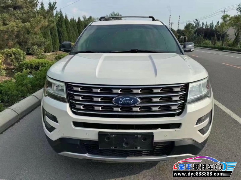 16年福特探索者轿车抵押车出售