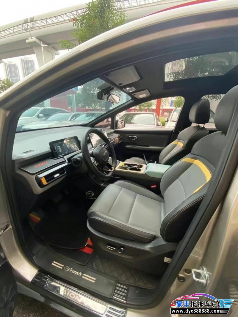 22年埃安Y70轿车抵押车出售