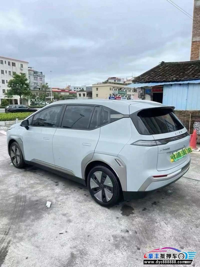 23年埃安Y70轿车抵押车出售