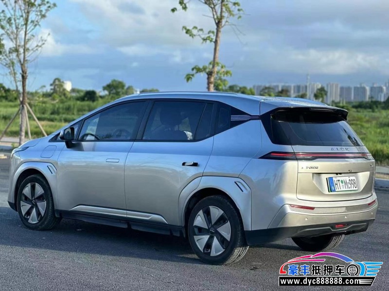 23年埃安Y70轿车抵押车出售