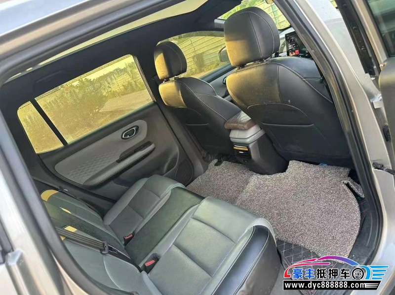 22年埃安Y70轿车抵押车出售