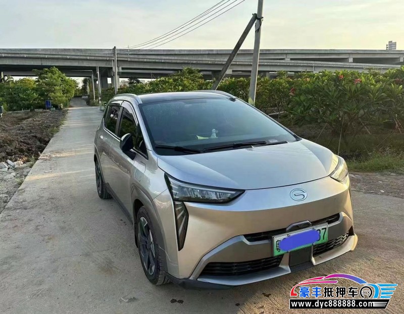 22年埃安Y70轿车抵押车出售