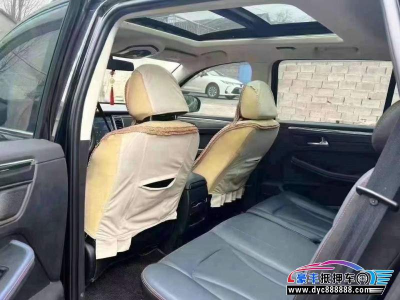 22年SWM斯威汽车G05轿车抵押车出售