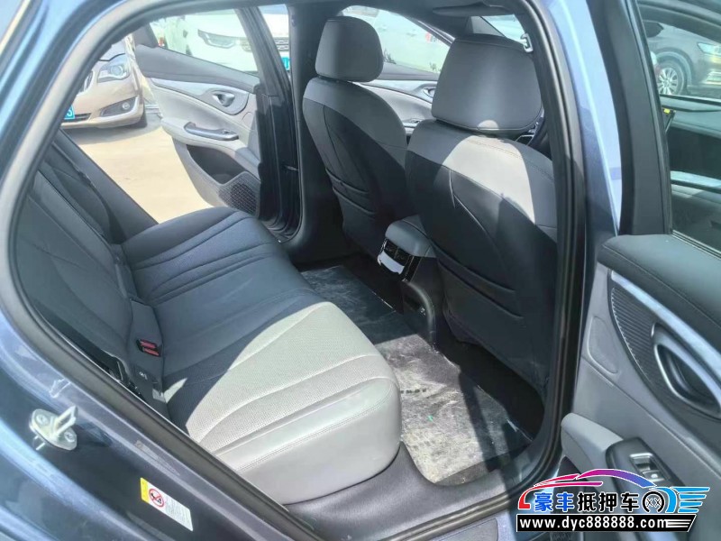 24年比亚迪海豹轿车抵押车出售