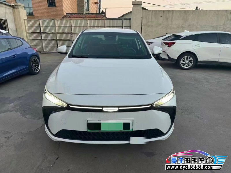 24年吉利几何轿车抵押车出售