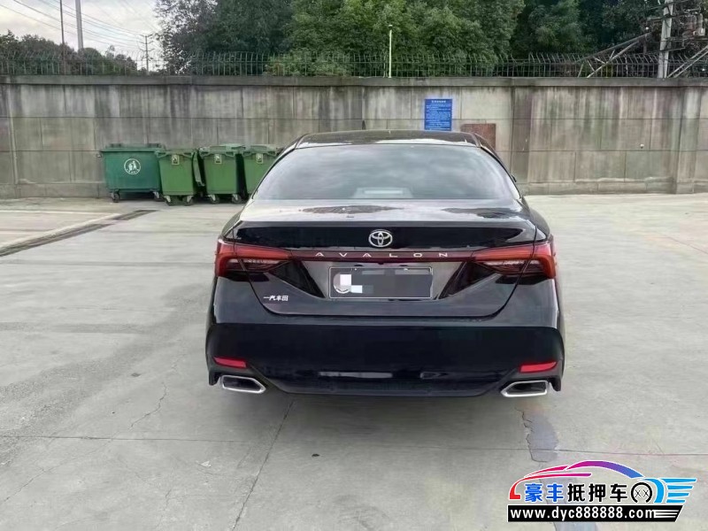 20年丰田亚洲龙轿车抵押车出售