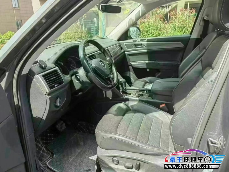 18年大众途昂轿车抵押车出售