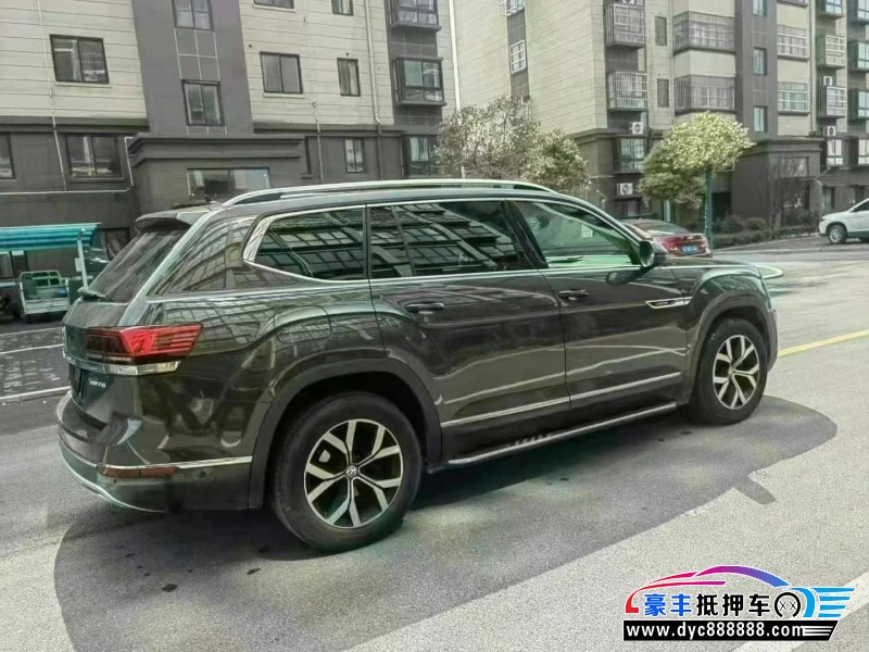 18年大众途昂轿车抵押车出售