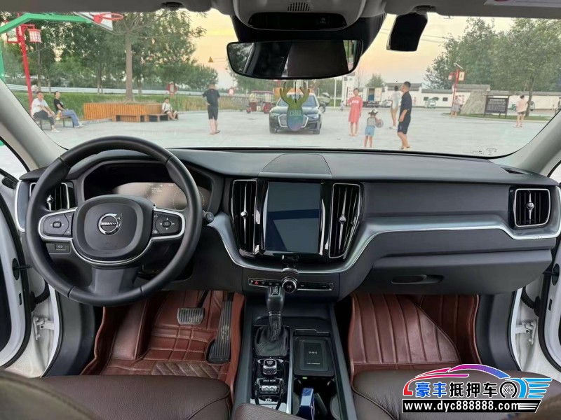 18年沃尔沃XC60轿车抵押车出售
