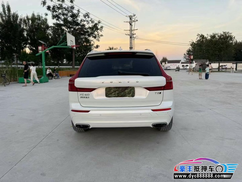 18年沃尔沃XC60轿车抵押车出售