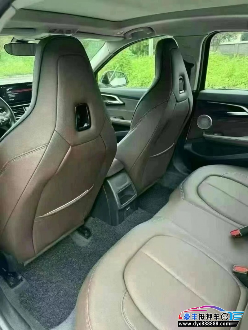 23年宝马1系轿车抵押车出售