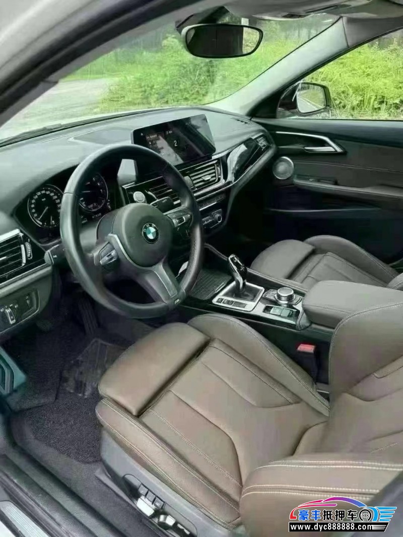 23年宝马1系轿车抵押车出售