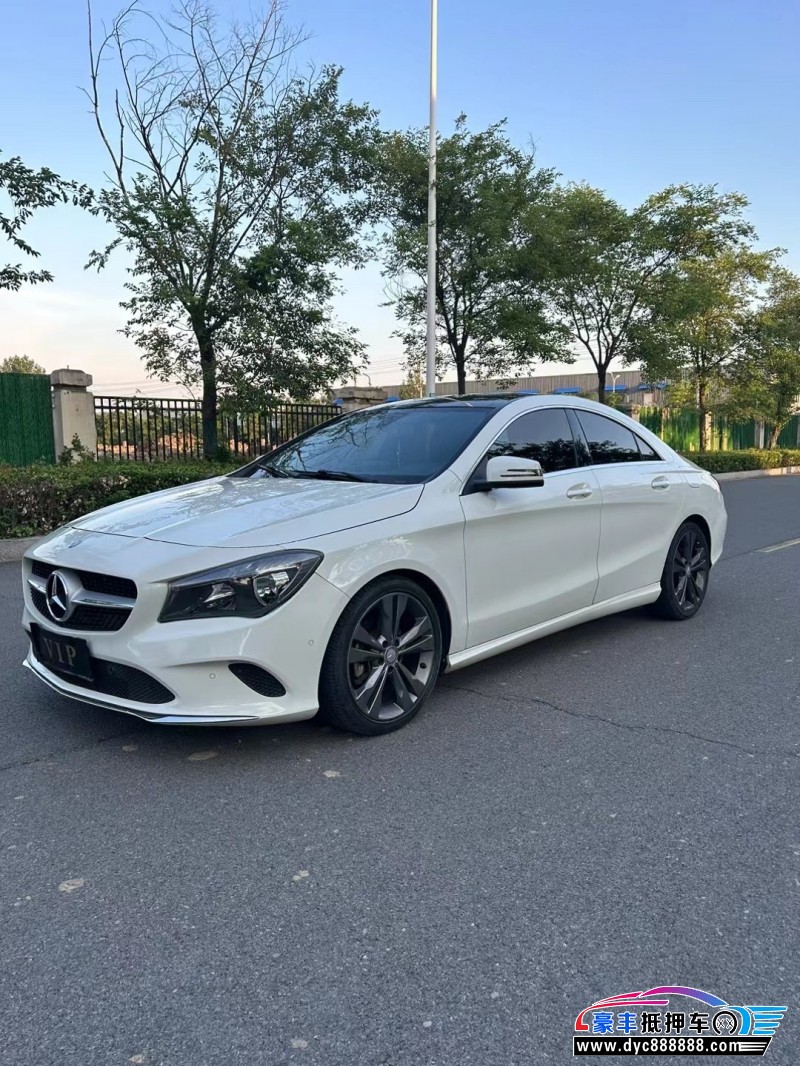 17年奔驰CLA轿车抵押车出售