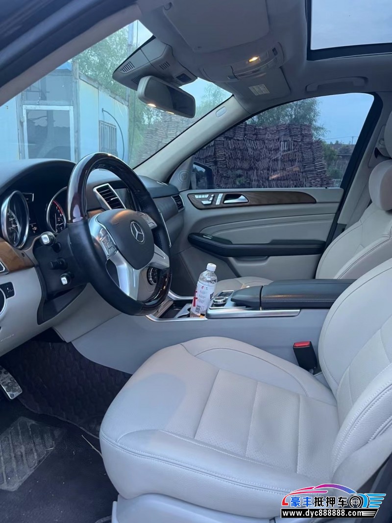 15年奔驰ML轿车抵押车出售