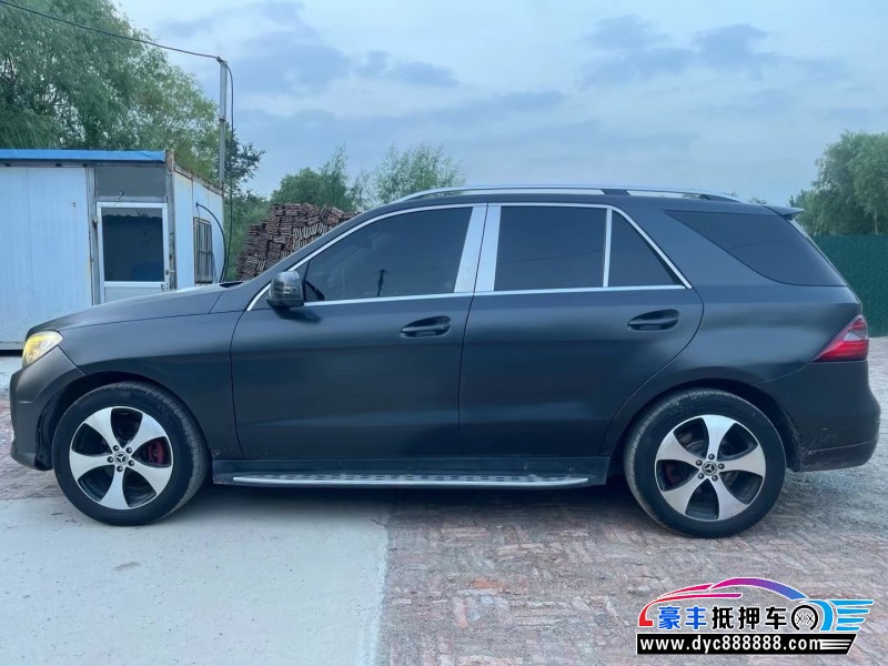 15年奔驰ML轿车抵押车出售