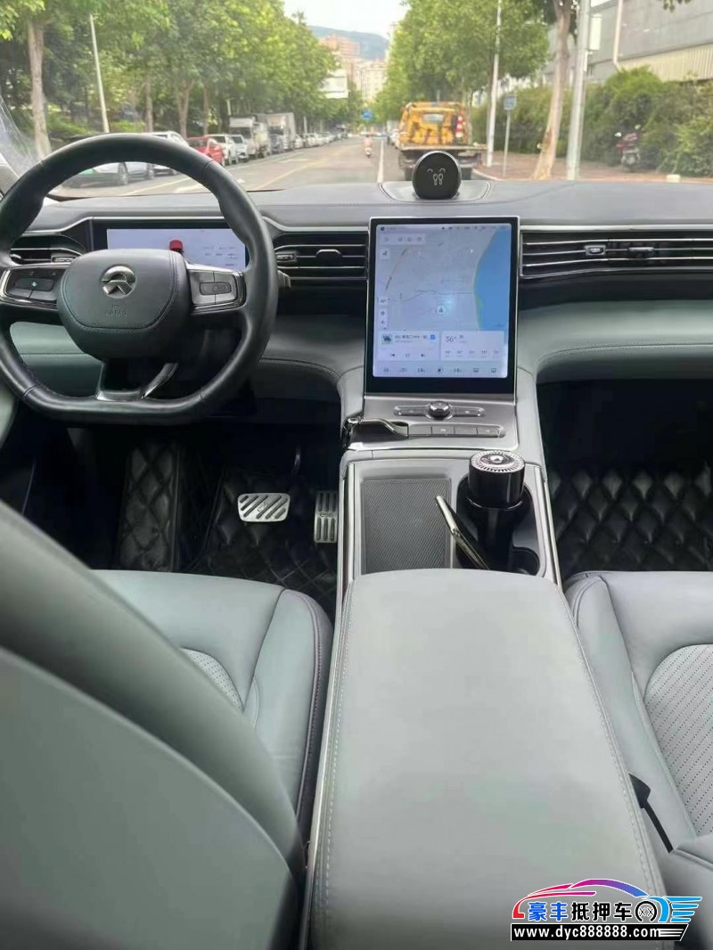 19年蔚来ES6轿车抵押车出售