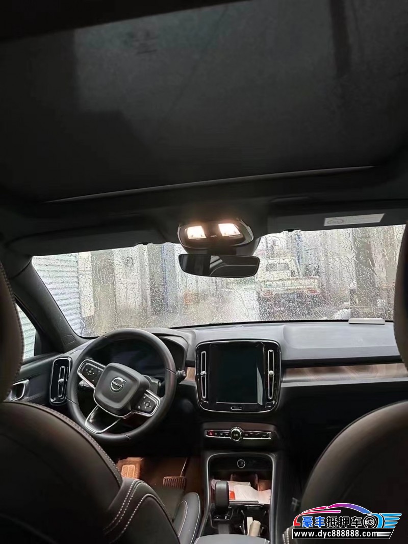 23年沃尔沃XC40轿车抵押车出售