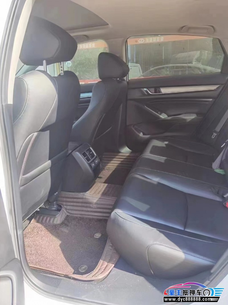 22年本田雅阁轿车抵押车出售