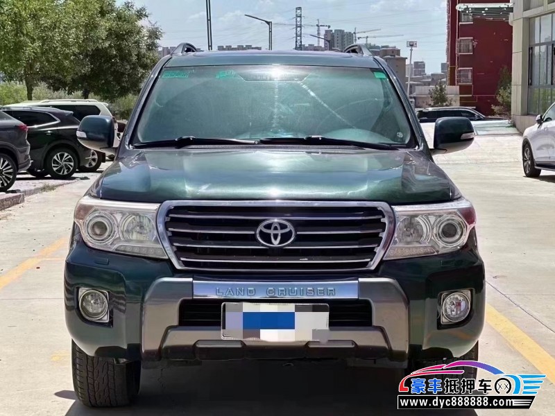 14年丰田兰德酷路泽（陆巡）轿车抵押车出售