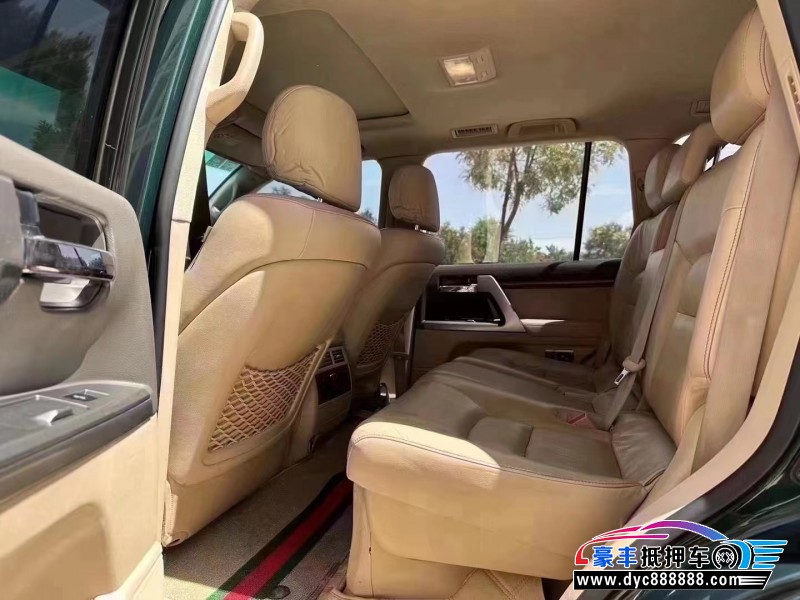 14年丰田兰德酷路泽（陆巡）轿车抵押车出售