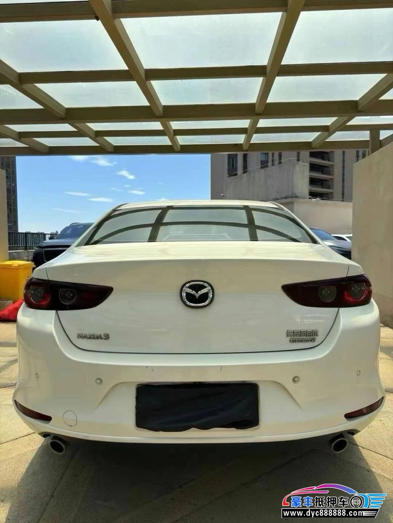 20年马自达昂克赛拉轿车抵押车出售